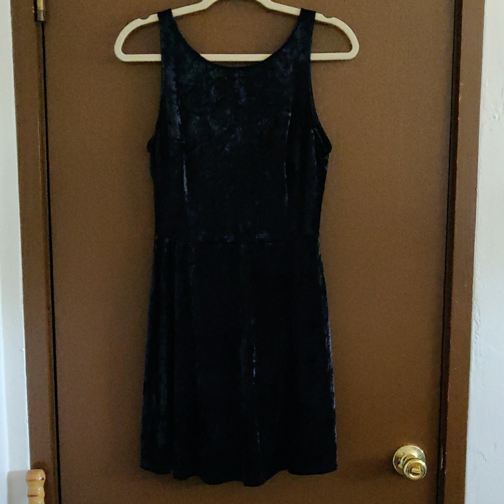 Women's velvet dress
